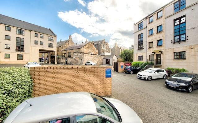 Spacious 2bed Close to City Centre