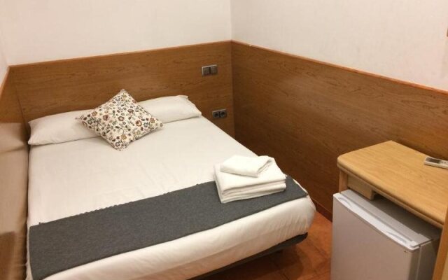 Studios Pelayo Guest House