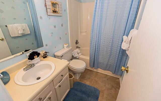 Sandpiper Cove Canal by Holiday Isle