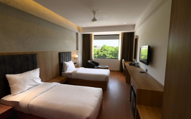 Hotel Klg International – Guest Rooms – Chandigarh