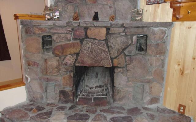 Embers Lodge and Cabins