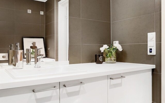 Nordic Host Luxury Apts - Town Home