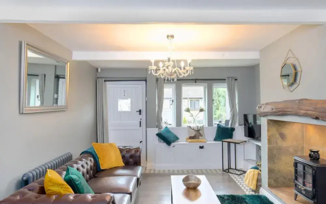 Mischa Cottage