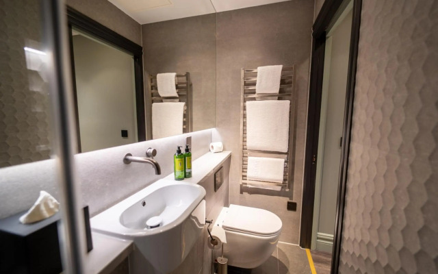 Forty Seven Hotel
