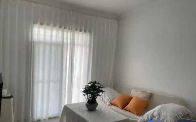 Ruli Homestay (Mangshi Plaza)