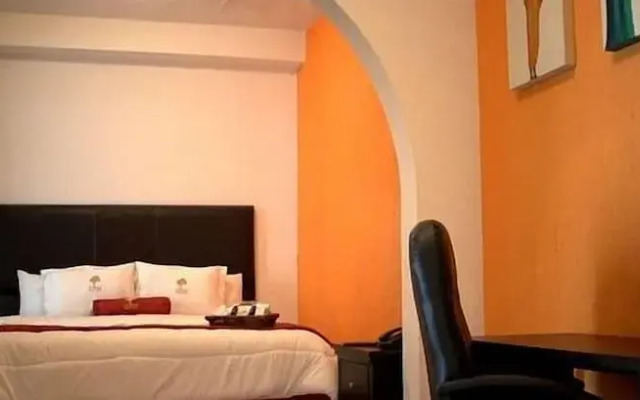 Hotel The Lit 13