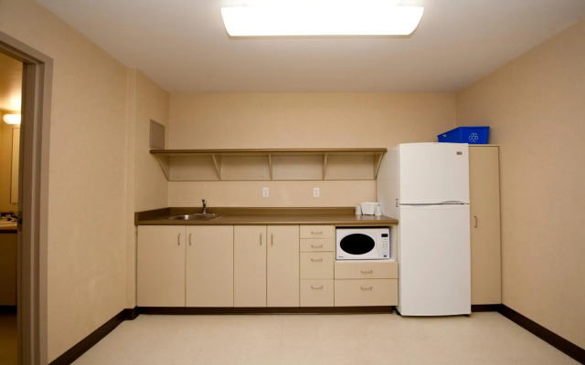 Residence & Conference Centre - Kamloops