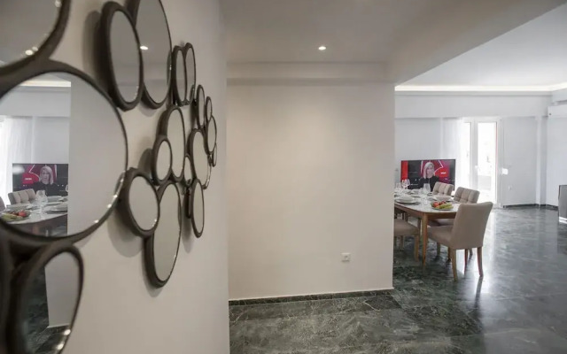 Roomy & Comfortable Apt Near Acropolis by GHH