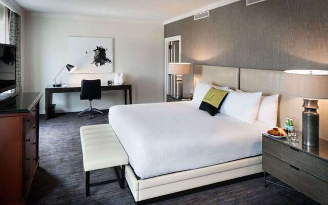 The Logan Philadelphia, Curio Collection by Hilton