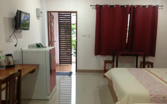 KT Knight Hotel (By Ladygaga)