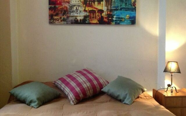 Petit Recoleta Hostel