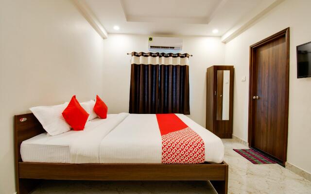 OYO 61576 Lavish Suites