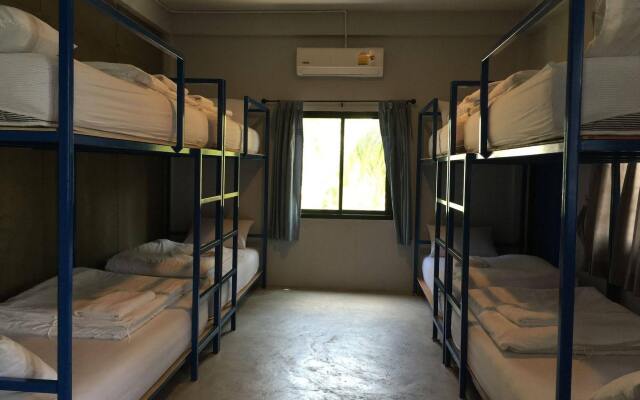 Nokhook House Trang - Hostel