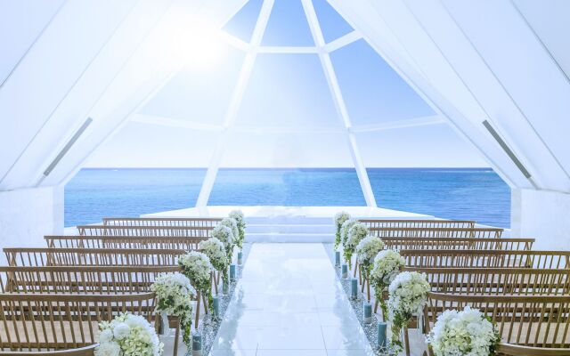Sheraton Okinawa Sunmarina Resort
