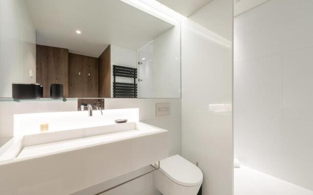 GuestReady - Midcentury Studio with Balcony in Santos 501