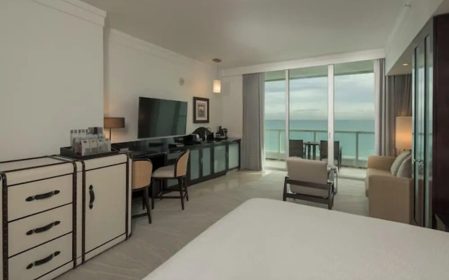 Residences at Fontainebleau Miami