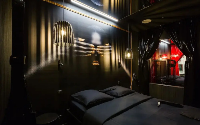 Love Hotel a Paris - Adults Only