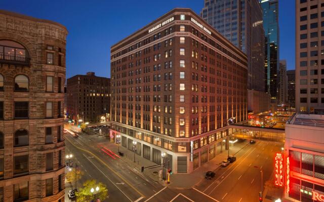 Embassy Suites by Hilton Minneapolis Downtown