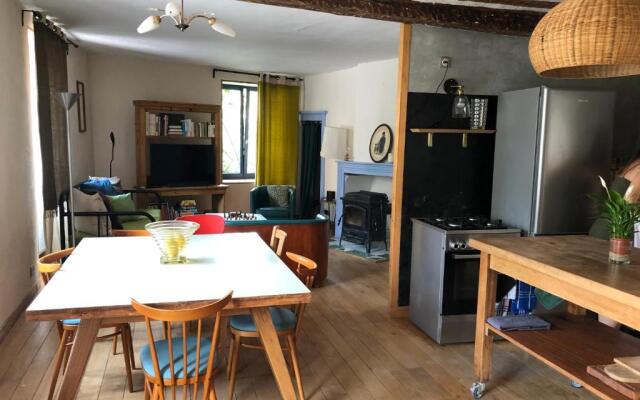 Maison près de la rivière