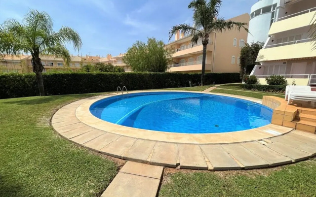 Vilamoura Typical 1 With Pool by Homing