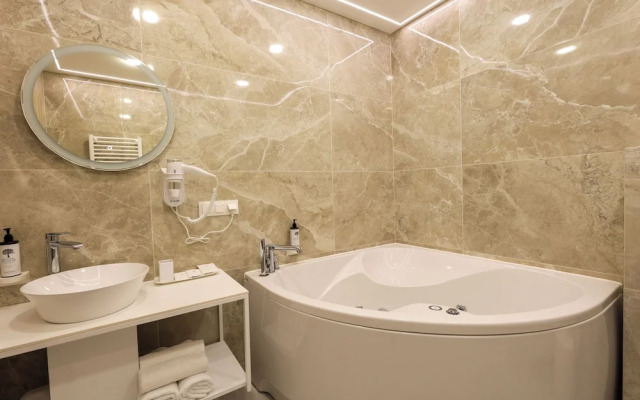 Suncity Hotel & SPA