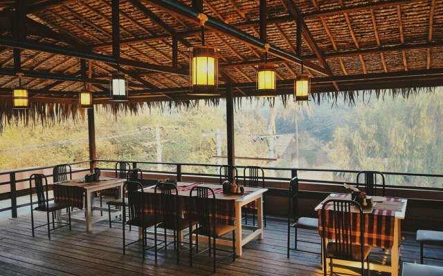 Six Stars Guest House