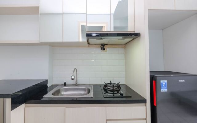 Comfy And Homey 2Br At Patraland Urbano Apartment