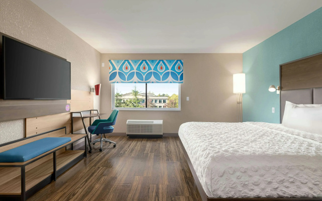 Tru by Hilton Lawrenceville Atlanta I-85 Sugarloaf