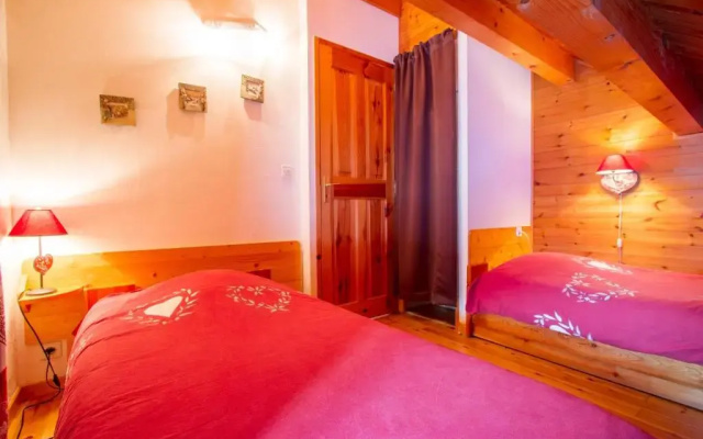 Chalet Le Mélézin hameau des Chazals Nevache Hautes Alpes