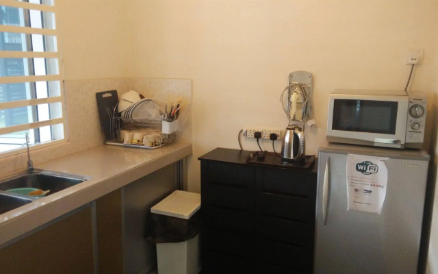 Bercham Vacation House