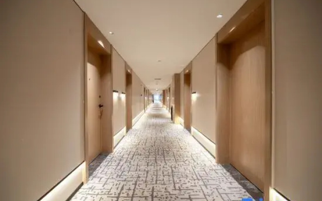 Jincheng Four Seasons Hotel (Zunyi Conference Site Yinhe Road)