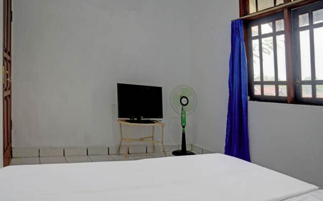 SPOT ON 92856 Home Stay Syariah Aom Kusman