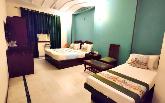 Hotel Unistar – Guest Rooms – Delhi