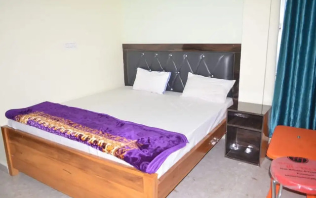 Goroomgo A.V Priya Rajgir