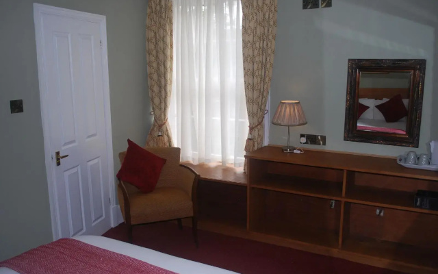 The Radnorshire Arms Hotel