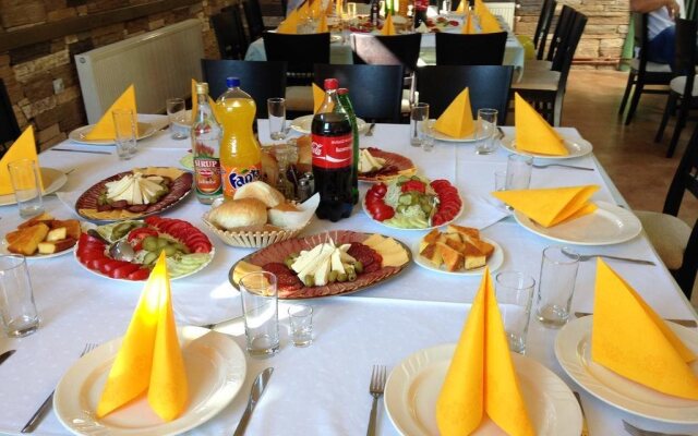 Hotel Oazza