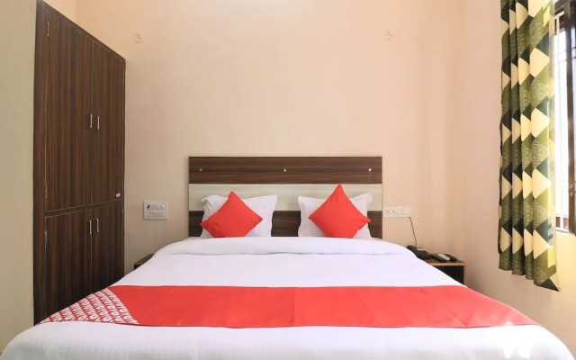 Deepak Hotel And Restaurant by OYO Rooms