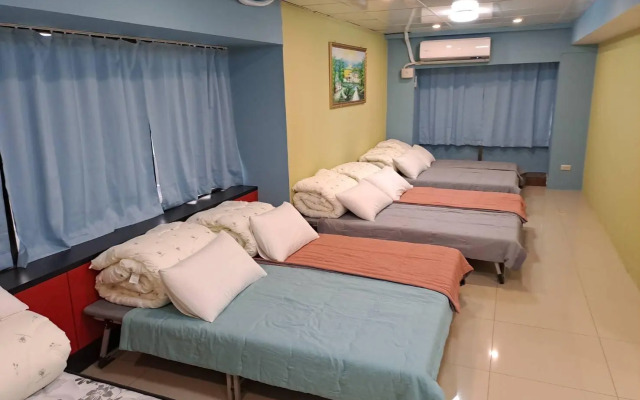 Easy Stay Ximen Guest House