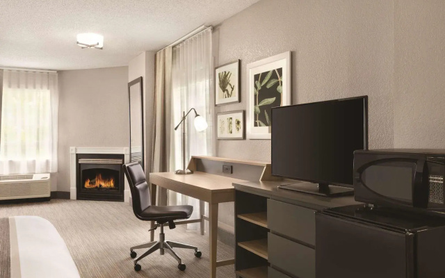 Country Inn & Suites by Radisson, Pigeon Forge South, TN