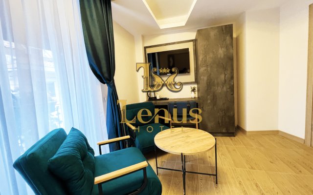 Lenus Hotel