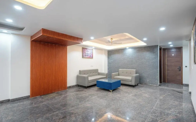 Saavi Hotel Sector- 45
