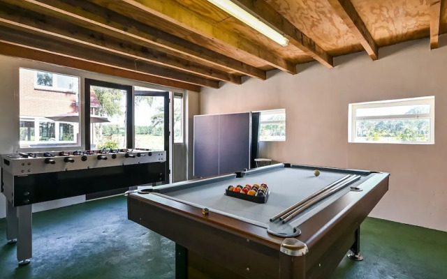 Relaxing Holiday Home in Hellendoorn with Garden