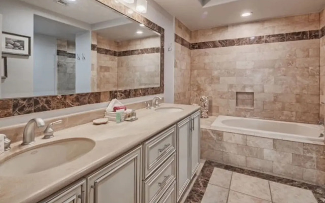 Topaz 1103 in Puerto Pe Asco