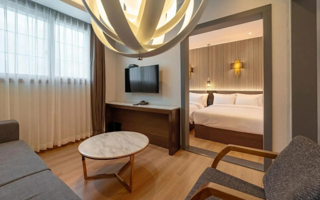 Stubborn Hotel