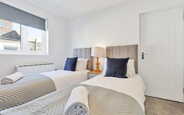 Right On : Bright On Apartment 1D | By My Getaways