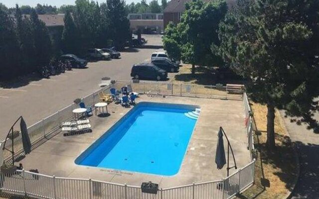 Travelodge Bonaventure