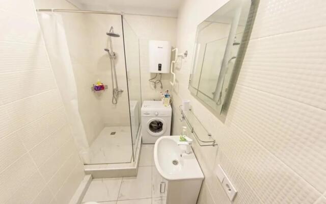 Apartments on Nagorny cul-de-sac, 13B