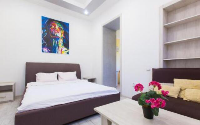 Apartment on Svobody avenue 22