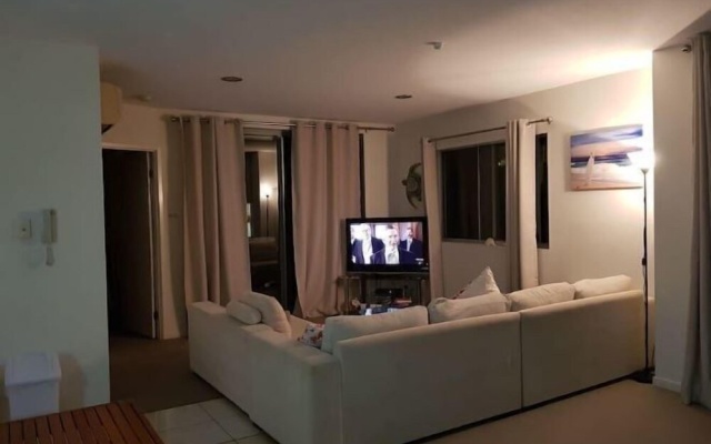 Perch Apartments at Anembo Street – Guest Rooms – Gold Coast