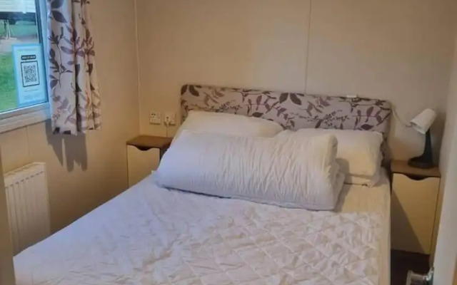 Stunning 8 Berth Caravan in Poole